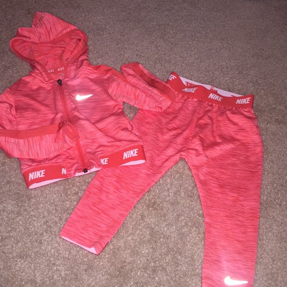 nike matching set